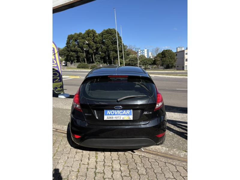 FORD - FIESTA - 2014/2014 - Preta - R$ 45.000,00
