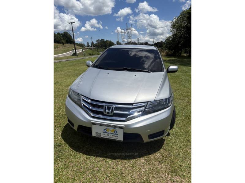 HONDA - CITY - 2012/2013 - Prata - R$ 55.900,00