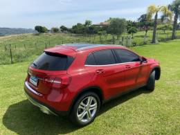 MERCEDES-BENZ - GLA 200 - 2015/2016 - Vermelha - R$ 139.000,00