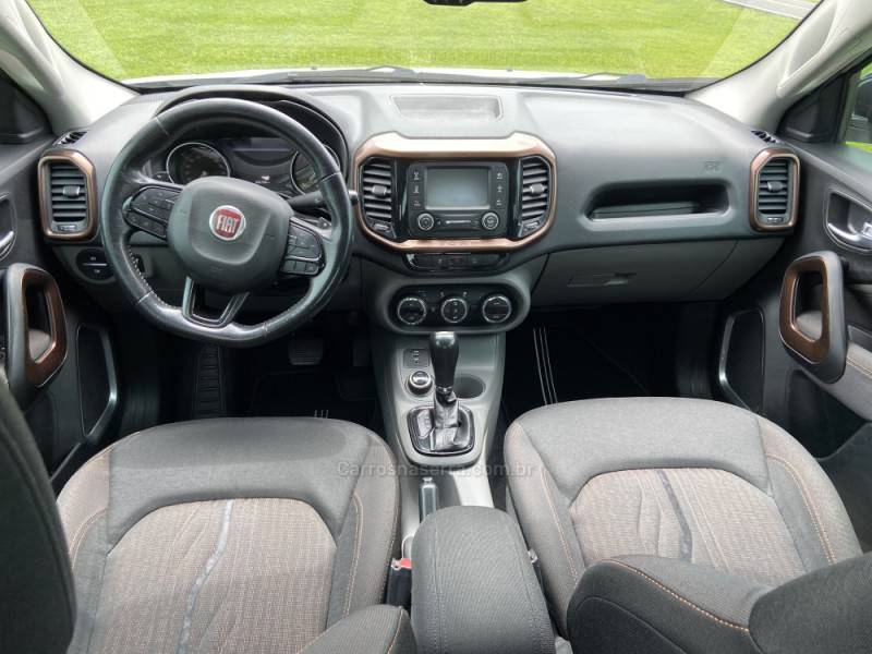 FIAT - TORO - 2017/2017 - Branca - R$ 89.000,00
