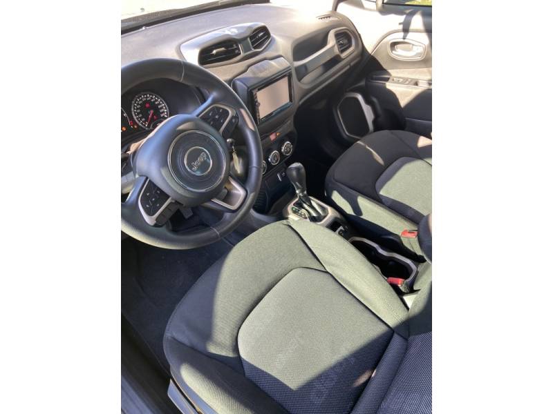 JEEP - RENEGADE - 2015/2016 - Preta - R$ 69.900,00