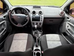 FORD - FIESTA - 2013/2014 - Prata - R$ 36.000,00