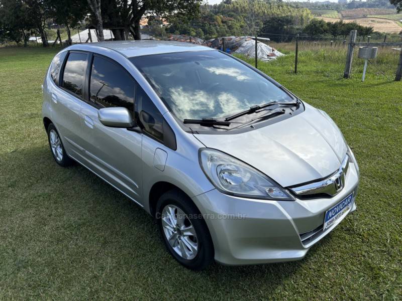 HONDA - FIT - 2012/2013 - Prata - R$ 49.900,00