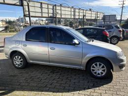 RENAULT - LOGAN - 2013/2013 - Prata - R$ 32.900,00