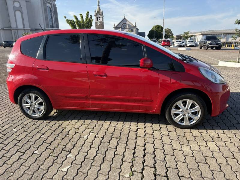 HONDA - FIT - 2012/2013 - Vermelha - R$ 54.900,00