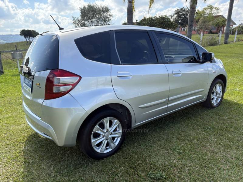 HONDA - FIT - 2012/2013 - Prata - R$ 49.900,00