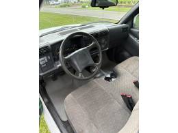 CHEVROLET - S10 - 1996/1996 - Branca - R$ 38.900,00