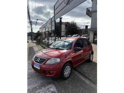 CITROËN - C3 - 2009/2010 - Vermelha - R$ 26.000,00