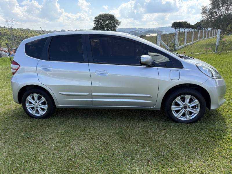 HONDA - FIT - 2012/2013 - Prata - R$ 49.900,00