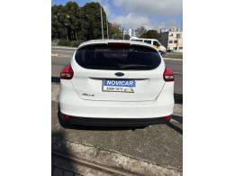FORD - FOCUS - 2018/2019 - Branca - R$ 65.000,00