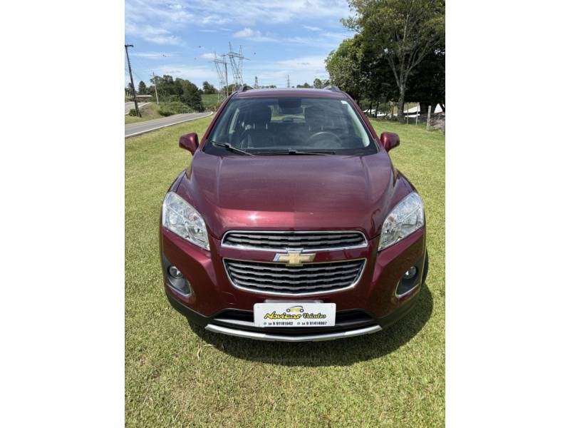 CHEVROLET - TRACKER - 2013/2014 - Vermelha - R$ 70.000,00