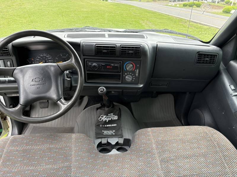 CHEVROLET - S10 - 1996/1996 - Branca - R$ 38.900,00