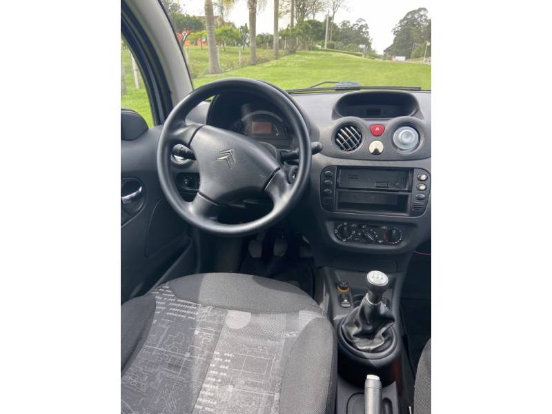 CITROËN - C3 - 2007/2008 - Prata - R$ 25.000,00