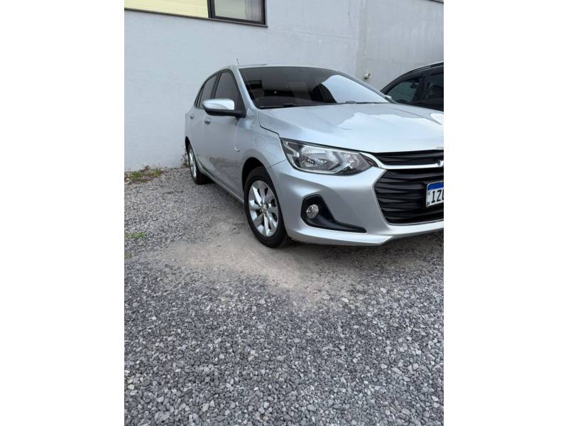 CHEVROLET - ONIX - 2020/2020 - Prata - R$ 59.000,00