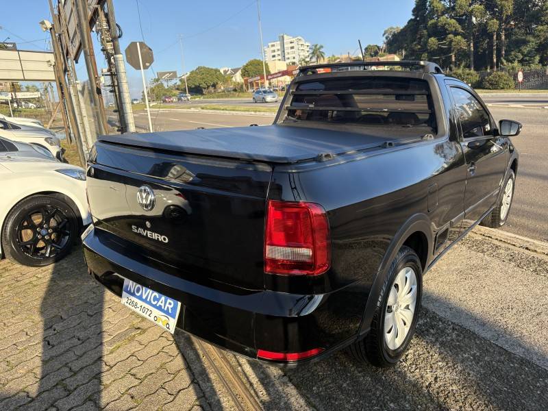 VOLKSWAGEN - SAVEIRO - 2017/2018 - Preta - R$ 60.000,00