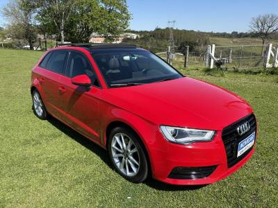 AUDI - A3 - 2014/2015 - Vermelha - R$ 89.900,00