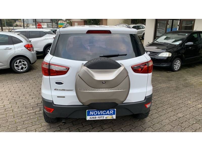 FORD - ECOSPORT - 2012/2013 - Branca - R$ 51.000,00