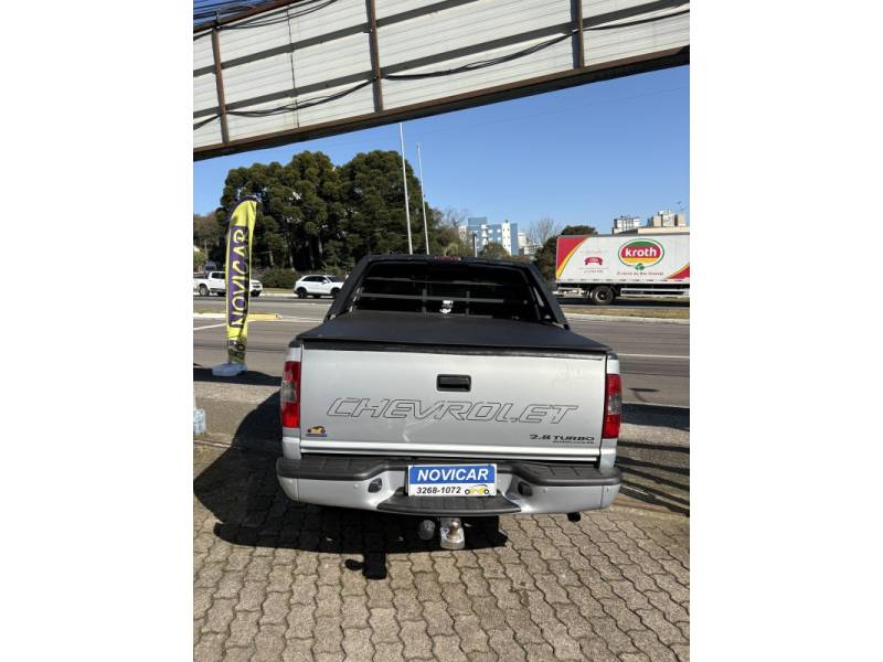 CHEVROLET - S10 - 2004/2004 - Prata - R$ 67.000,00
