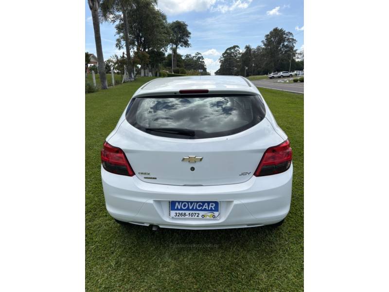 CHEVROLET - ONIX - 2019/2019 - Branca - R$ 48.000,00