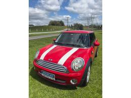 MINI - COOPER - 2009/2010 - Vermelha - R$ 65.000,00