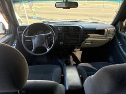 CHEVROLET - S10 - 2004/2004 - Prata - R$ 67.000,00