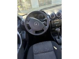 RENAULT - LOGAN - 2013/2013 - Prata - R$ 32.900,00