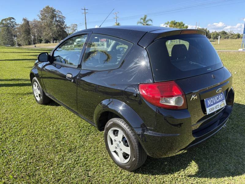 FORD - KA - 2010/2011 - Preta - R$ 24.900,00