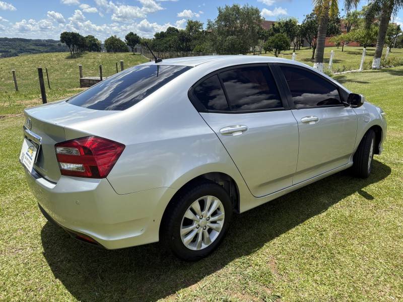 HONDA - CITY - 2012/2013 - Prata - R$ 54.000,00