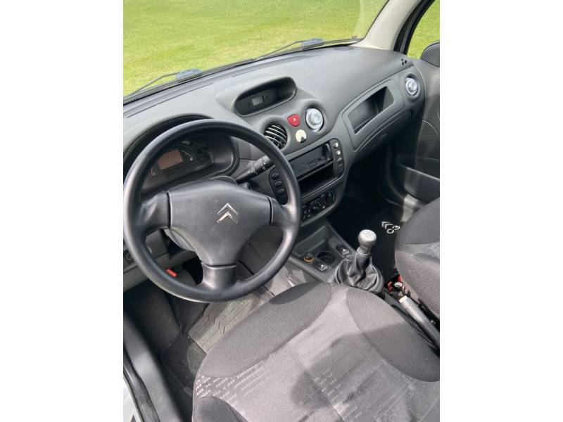 CITROËN - C3 - 2007/2008 - Prata - R$ 25.000,00