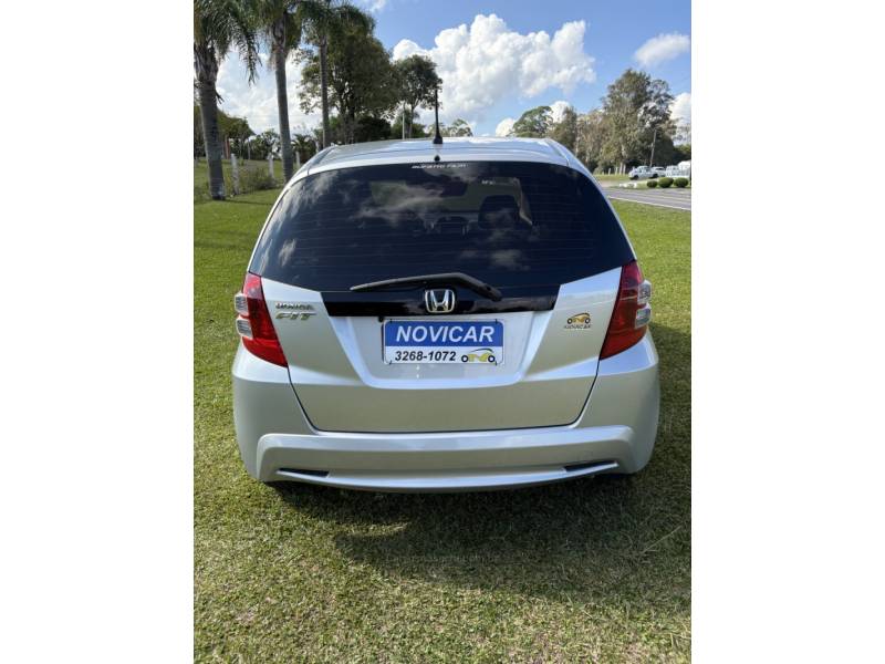 HONDA - FIT - 2012/2013 - Prata - R$ 49.900,00