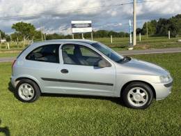 CHEVROLET - CELTA - 2003/2003 - Prata - R$ 16.900,00