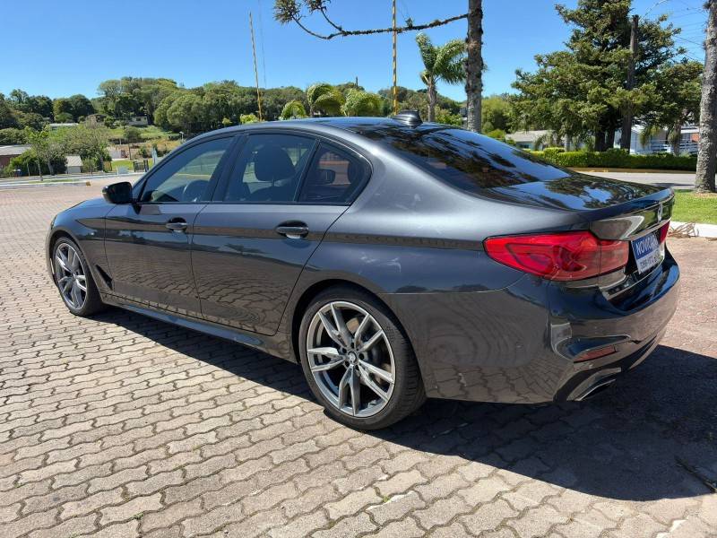 BMW - 530I - 2017/2017 - Cinza - R$ 190.000,00
