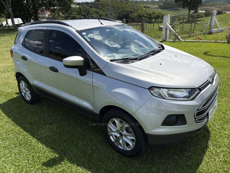 FORD - ECOSPORT - 2013/2014 - Prata - R$ 58.000,00