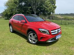 MERCEDES-BENZ - GLA 200 - 2015/2016 - Vermelha - R$ 139.000,00