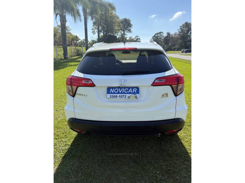 HONDA - HR-V - 2015/2016 - Branca - R$ 88.500,00