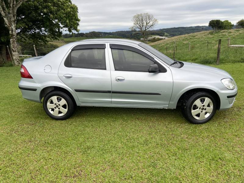 CHEVROLET - PRISMA - 2007/2008 - Prata - R$ 28.900,00