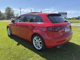 AUDI - A3 - 2014/2015 - Vermelha - R$ 89.900,00