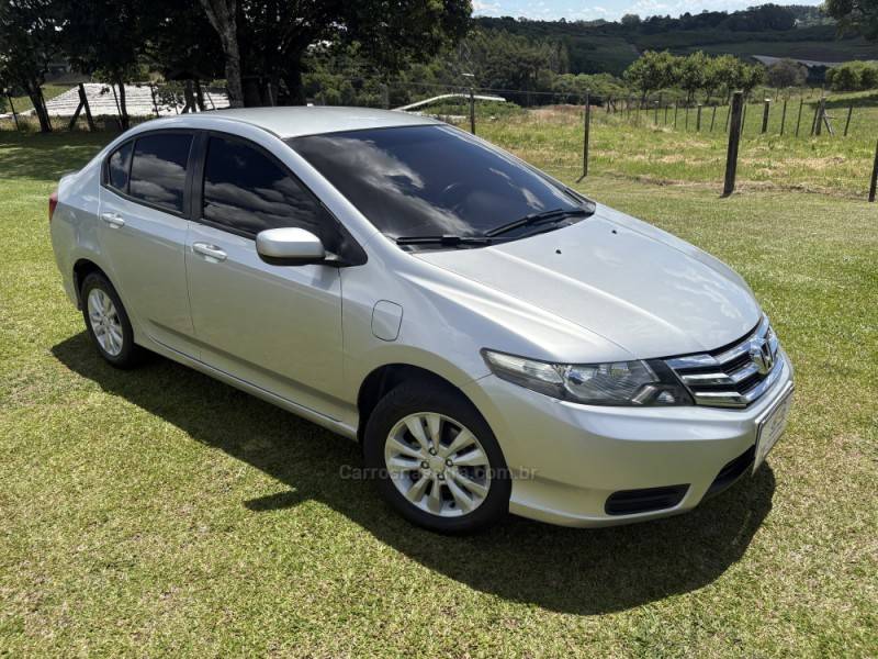 HONDA - CITY - 2012/2013 - Prata - R$ 55.900,00