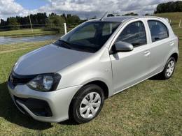 TOYOTA - ETIOS - 2019/2020 - Prata - R$ 58.900,00
