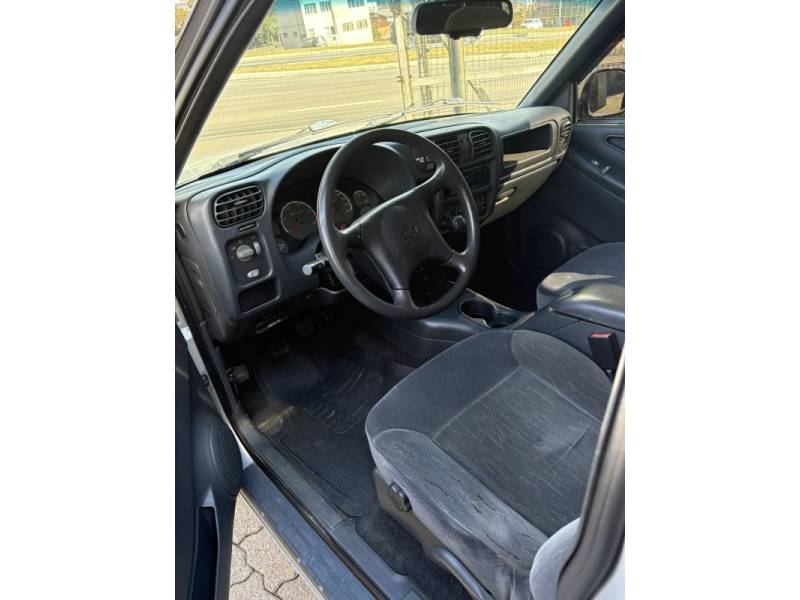 CHEVROLET - S10 - 2004/2004 - Prata - R$ 67.000,00