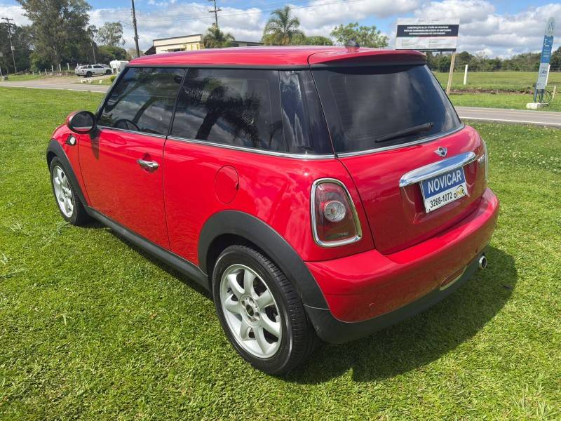MINI - COOPER - 2009/2010 - Vermelha - R$ 65.000,00