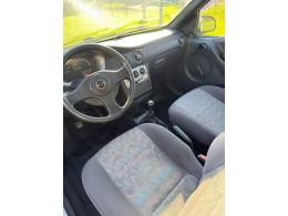 CHEVROLET - CELTA - 2003/2003 - Prata - R$ 16.900,00