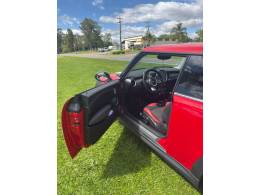 MINI - COOPER - 2009/2010 - Vermelha - R$ 65.000,00
