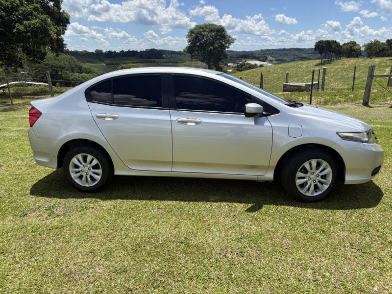 HONDA - CITY - 2012/2013 - Prata - R$ 55.900,00
