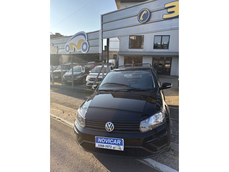 VOLKSWAGEN - SAVEIRO - 2017/2018 - Preta - R$ 60.000,00