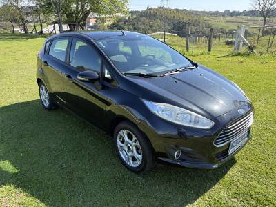 FORD - FIESTA - 2014/2014 - Preta - R$ 44.500,00