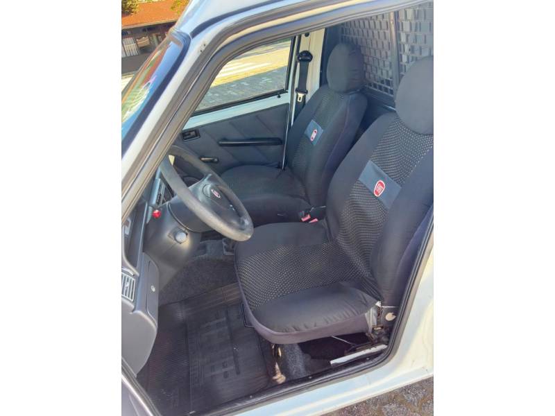 FIAT - FIORINO - 2010/2011 - Branca - R$ 39.000,00