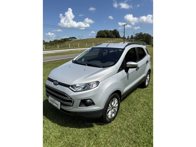 FORD - ECOSPORT - 2013/2014 - Prata - R$ 58.000,00