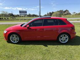 AUDI - A3 - 2014/2015 - Vermelha - R$ 89.900,00