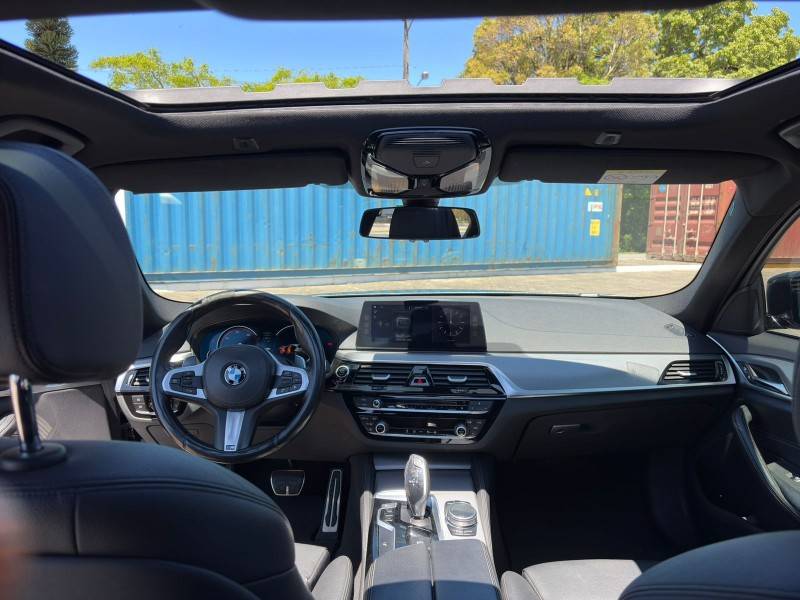 BMW - 530I - 2017/2017 - Cinza - R$ 190.000,00